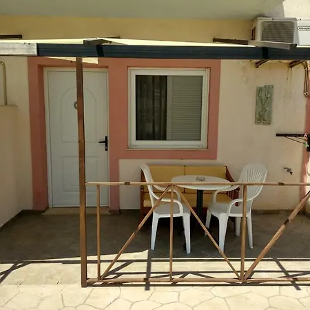 Aparthotel Vyzantio *