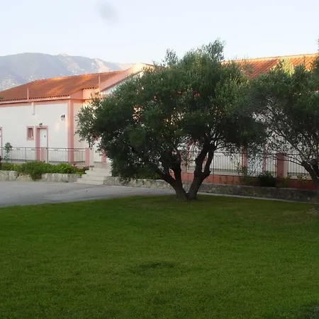 Vyzantio Aparthotel Spartia (Kefalonia)