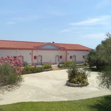 Vyzantio Aparthotel *